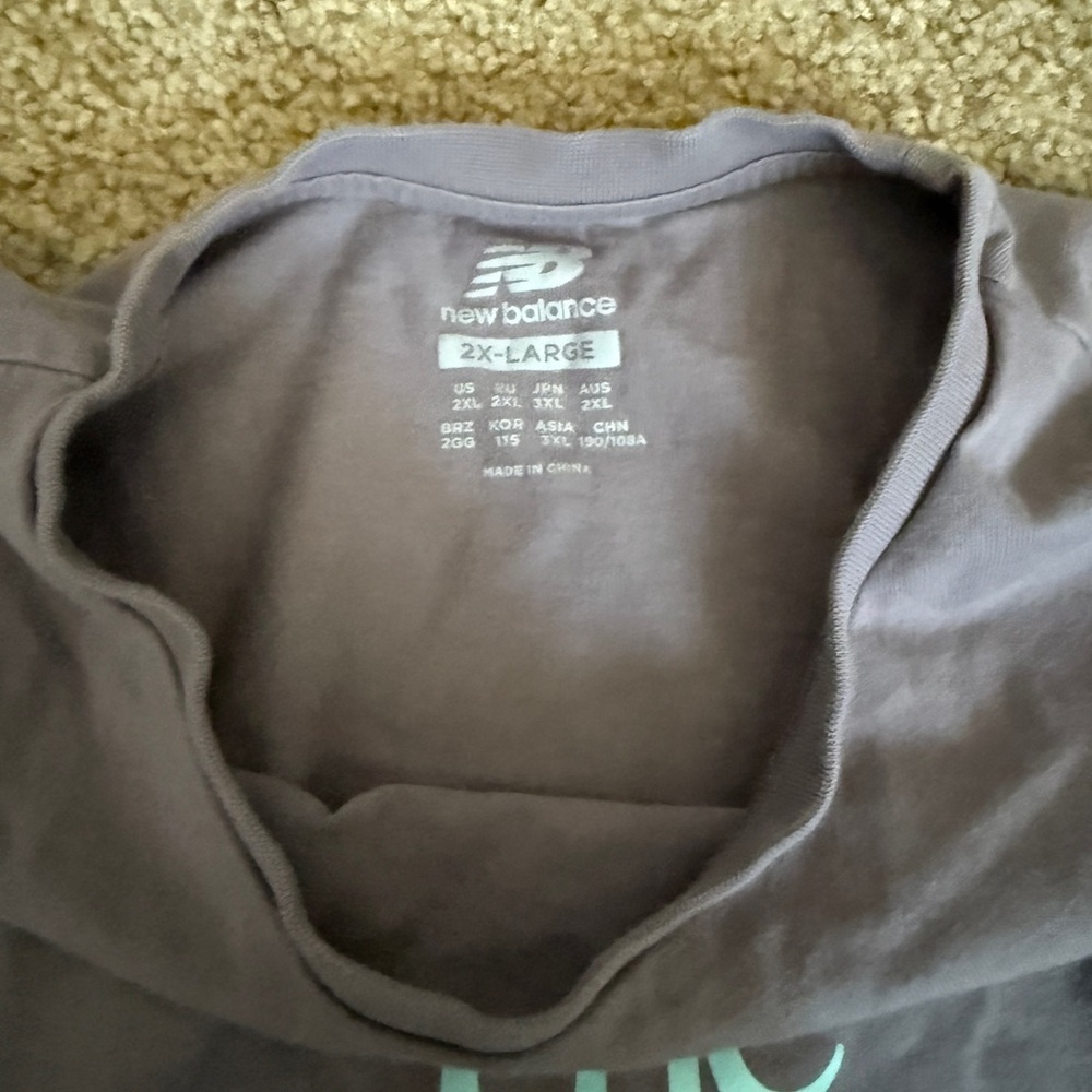 New Balance Tee - Picture 3 of 6